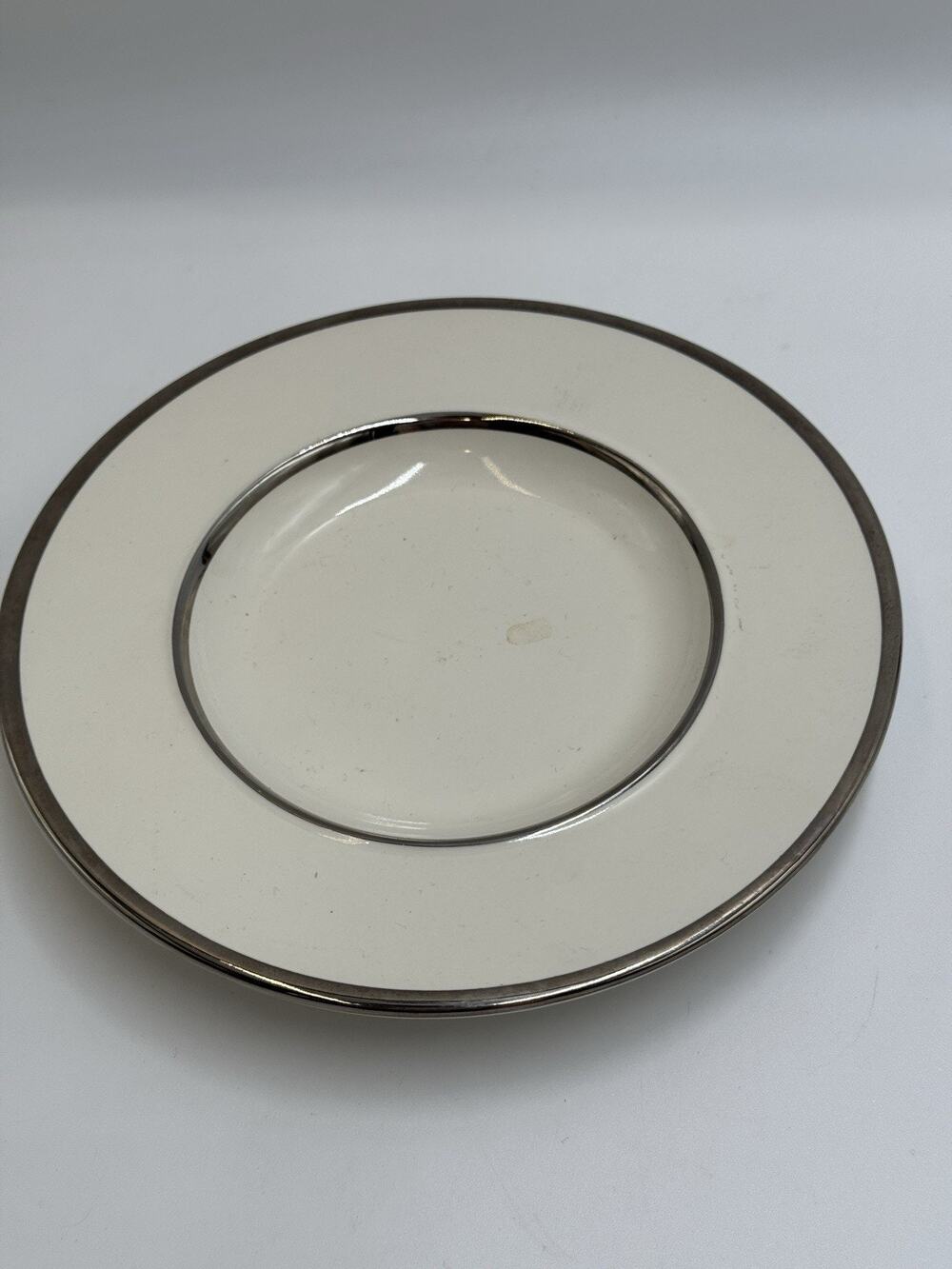 White Barn Candle Co · 7″ Ceramic Candle Plate · Cream & Silver Trim · USA